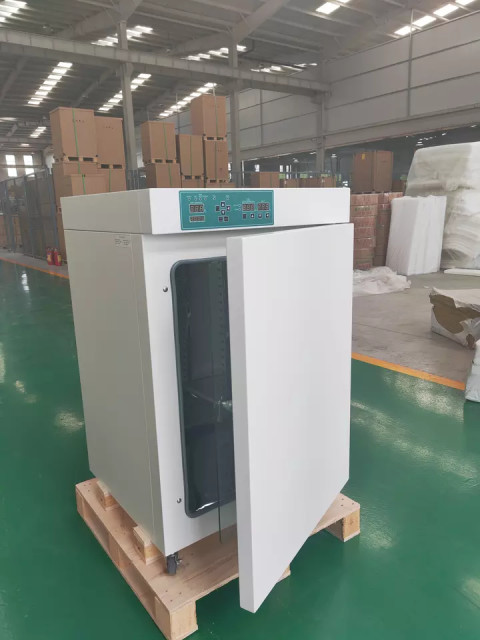Incubatore Digitale da Laborat - Incubator Co2 Lab recensione e prezzo